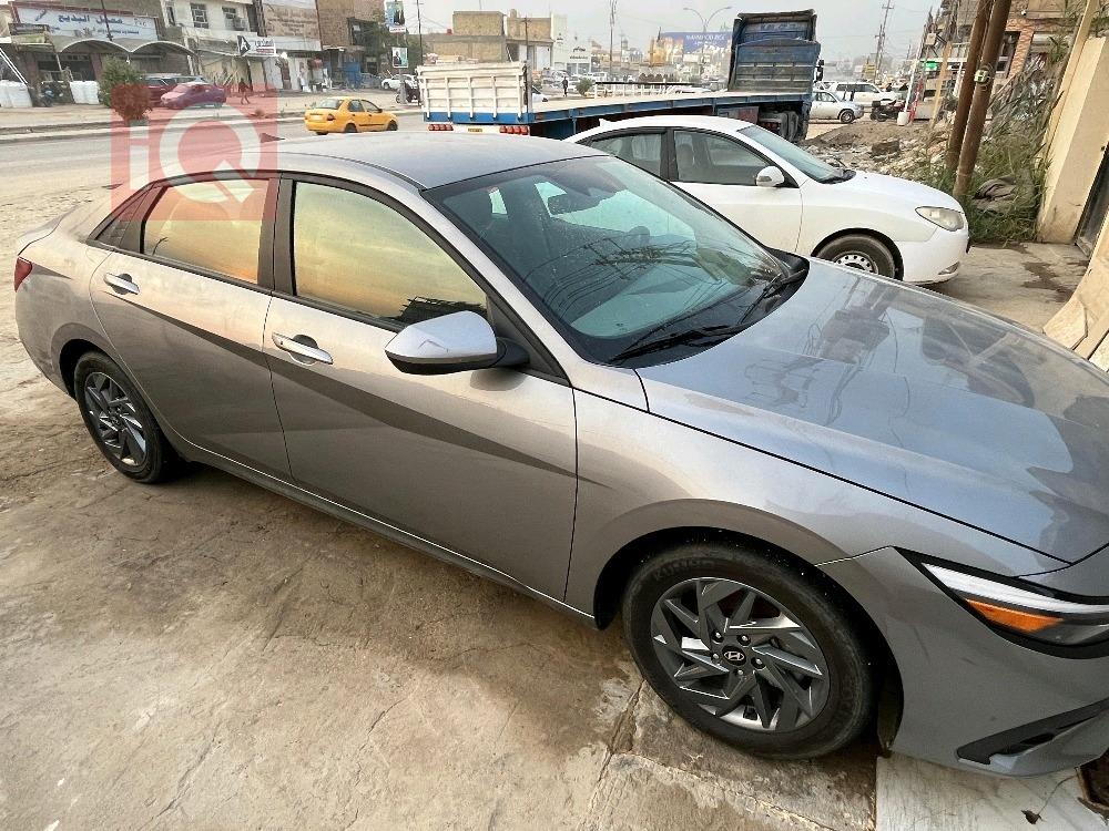 هیۆندای ئەلەنترا